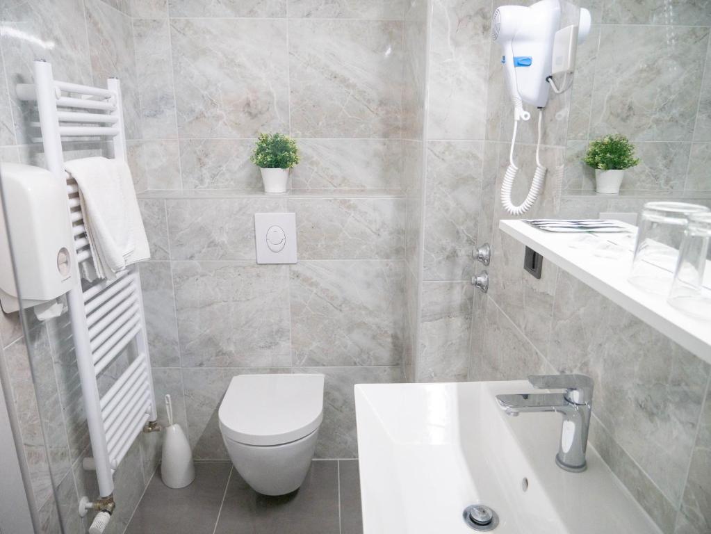 Hotel Vienna - Resim 16