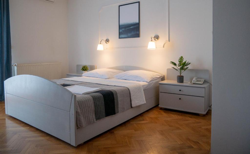 Hotel Vienna - Resim 12