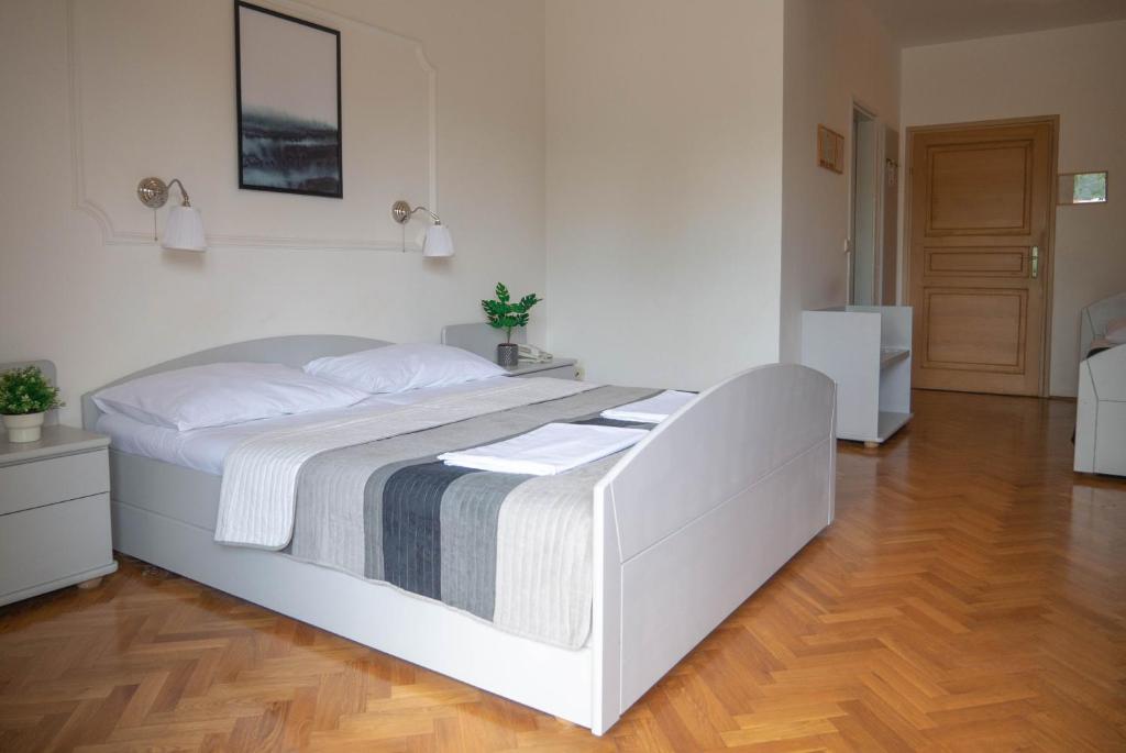 Hotel Vienna - Resim 22