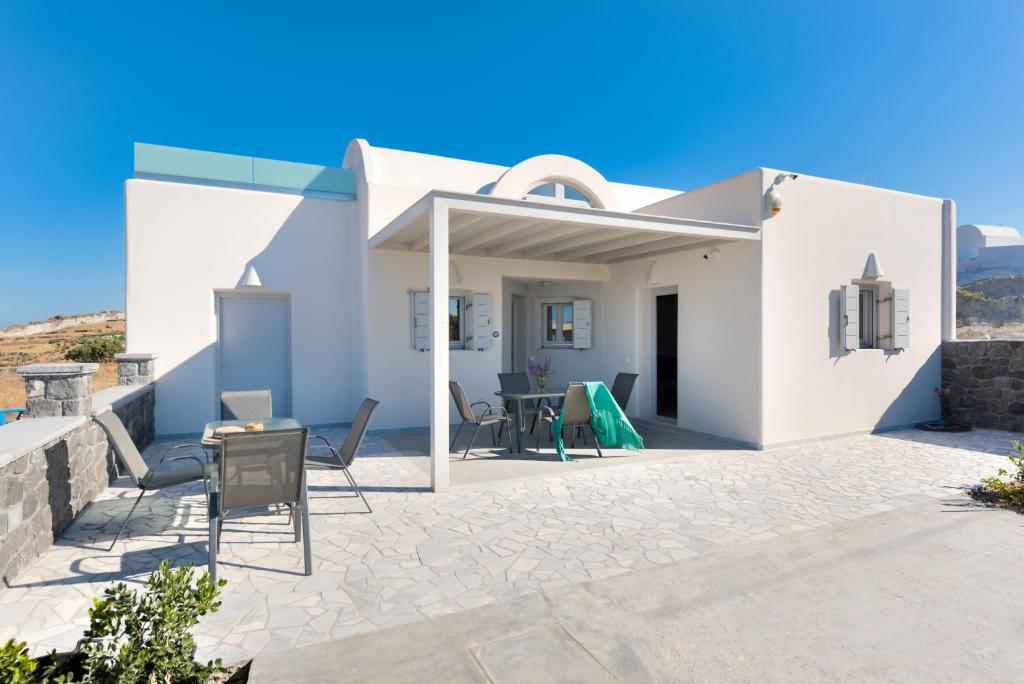 Balkón nebo terasa v ubytování Crystal Villas Santorini