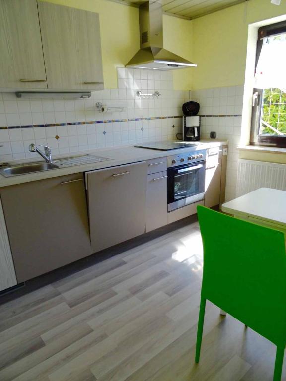Kuchyň nebo kuchyňský kout v ubytování Ferienwohnung Piller 4 Sterne