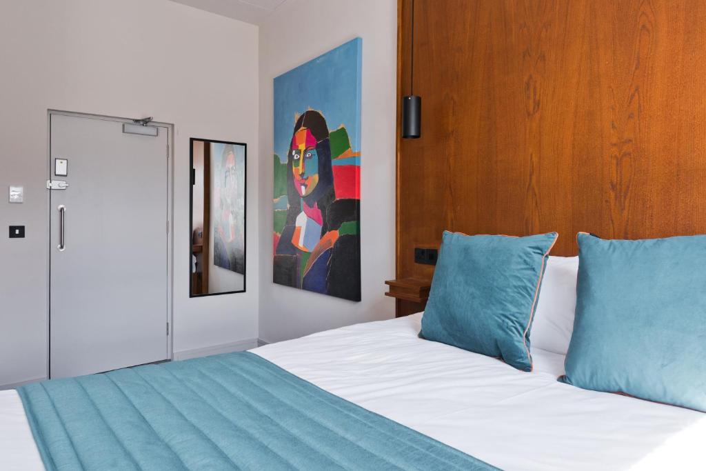 Postel nebo postele na pokoji v ubytování Templebar Rooms
