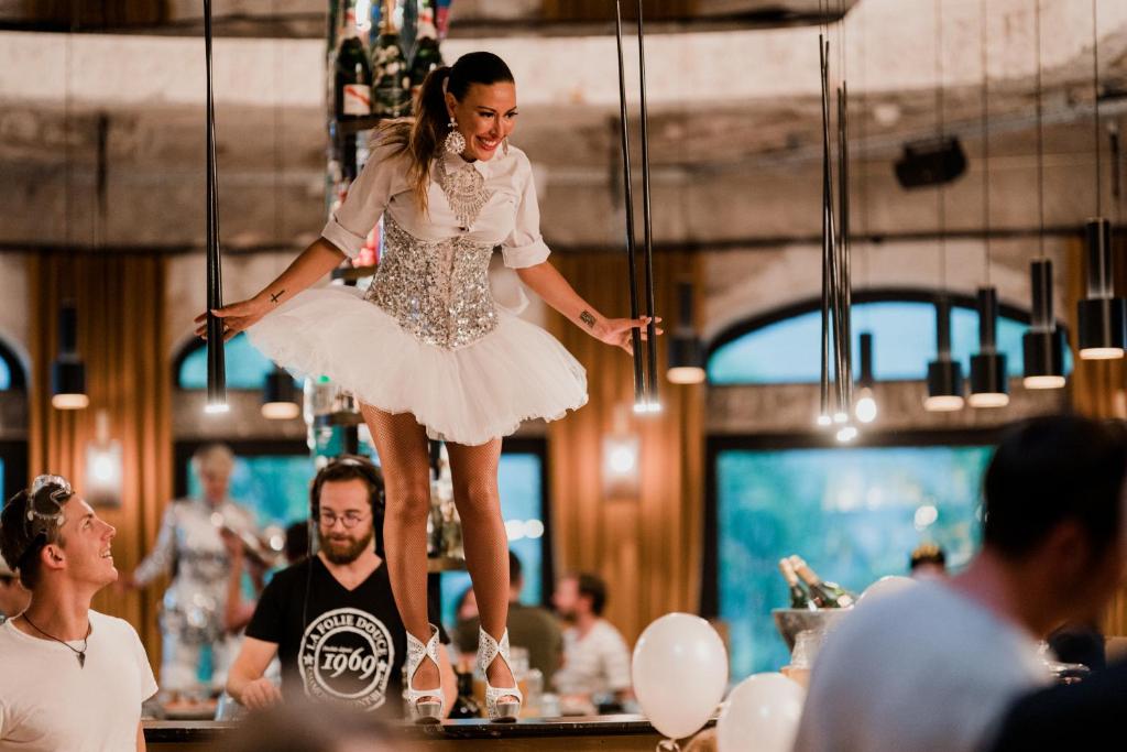 La Folie Douce Dinner & Cabaret Show - 2