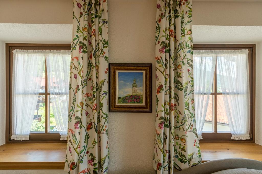 Fotografie z fotogalerie ubytování Hotel Oberschmied v destinaci Reit im Winkl