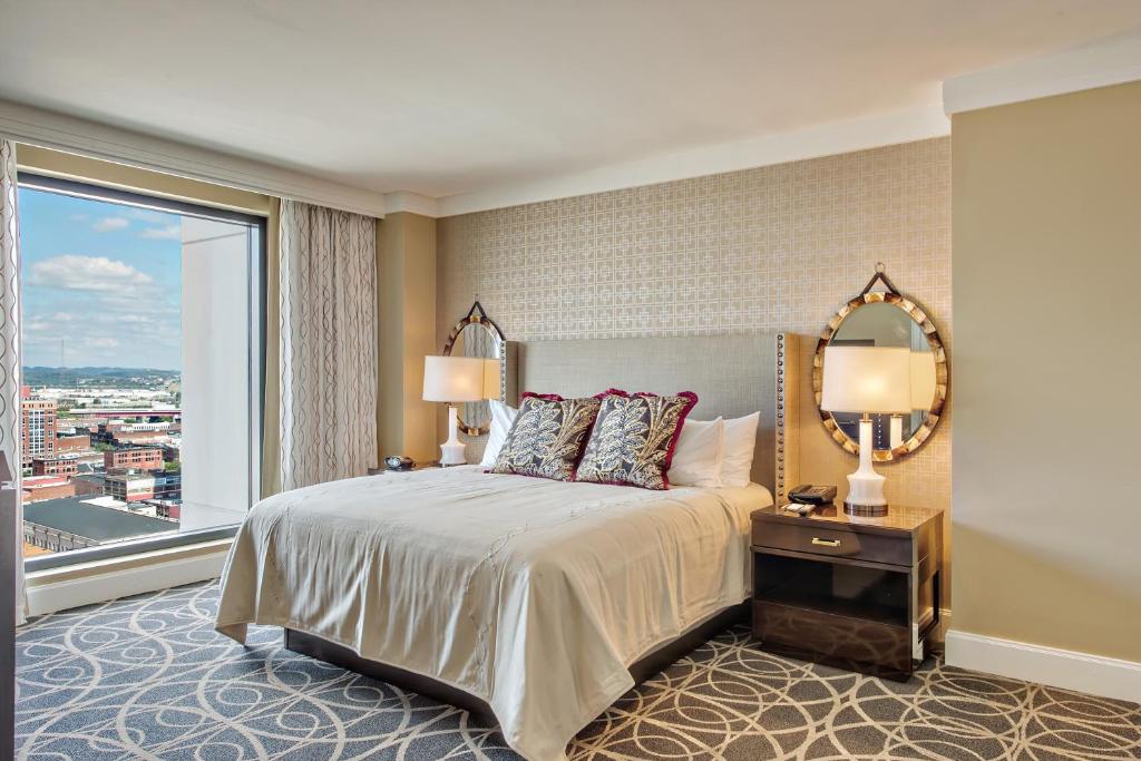 Omni Nashville Hotel - 