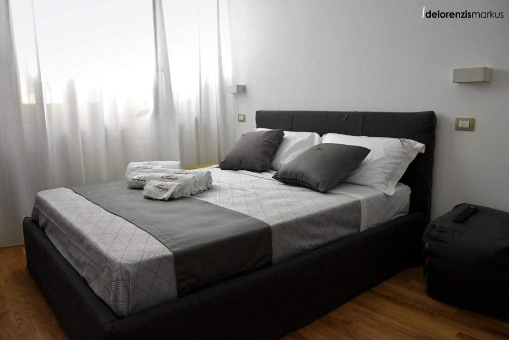 Postel nebo postele na pokoji v ubytování Les 3 Chambres