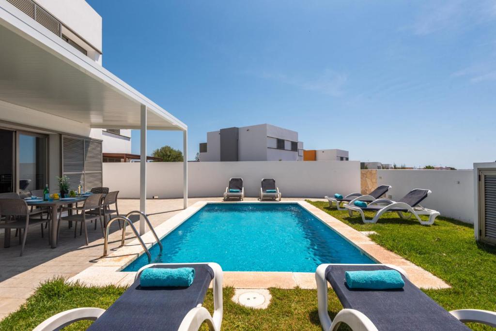 Villa 26, Calan Bosch – Precios actualizados 2023