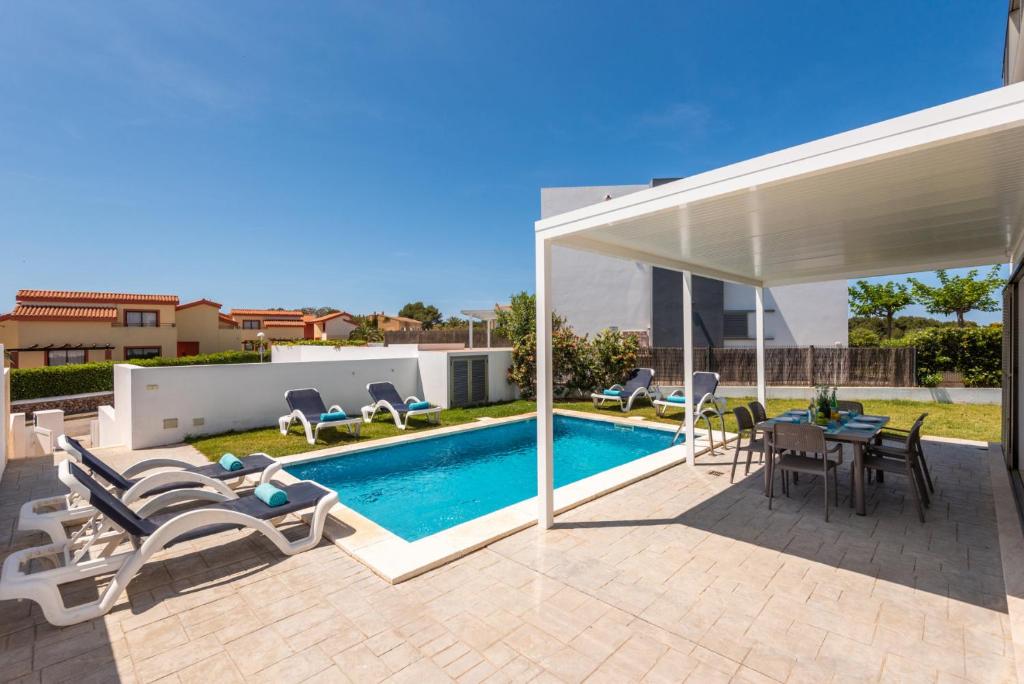 Villa 26, Calan Bosch – Updated 2023 Prices