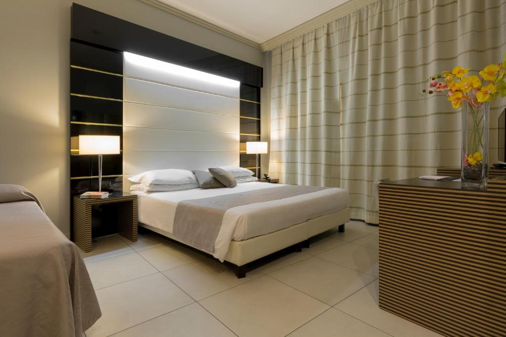 Palazzo Salgar - Resim 8