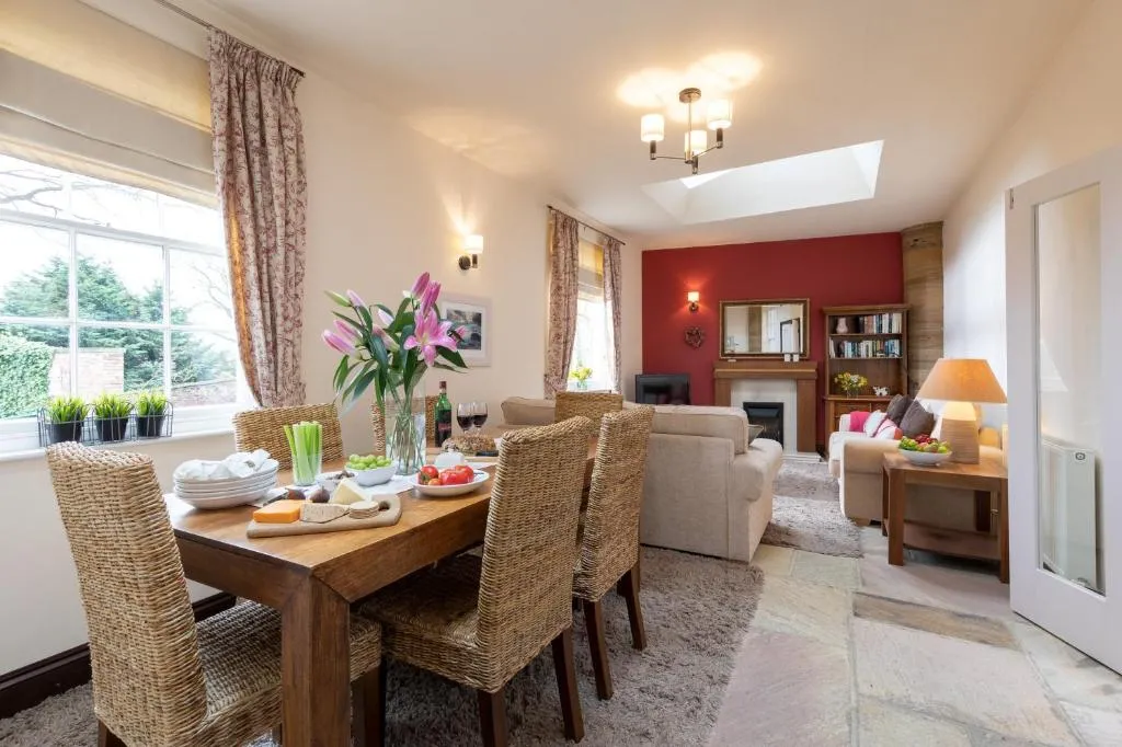 Mews Cottage, Whitby, Marea Britanie