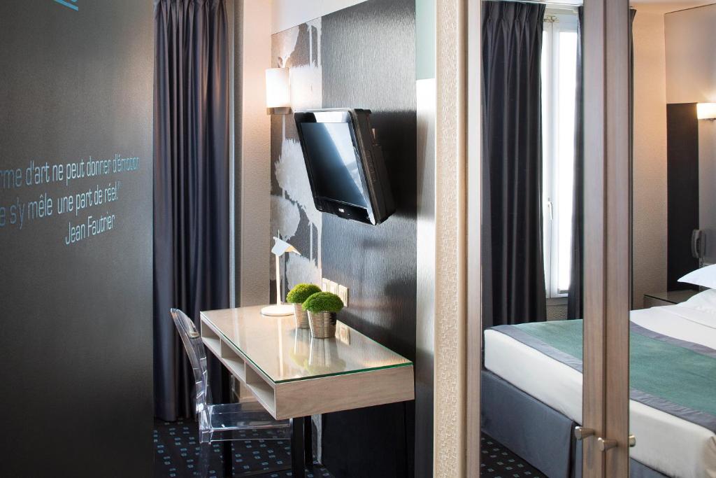 Hôtel A La Villa des Artistes - Resim 23