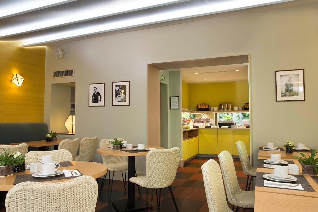 Hôtel A La Villa des Artistes - Resim 25