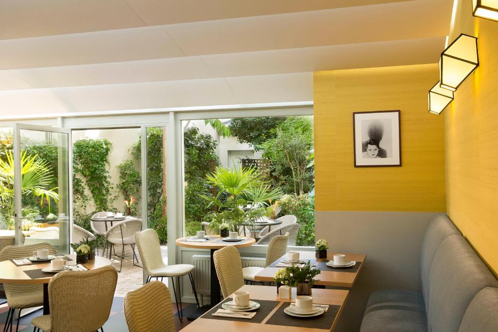 Hôtel A La Villa des Artistes - Resim 29