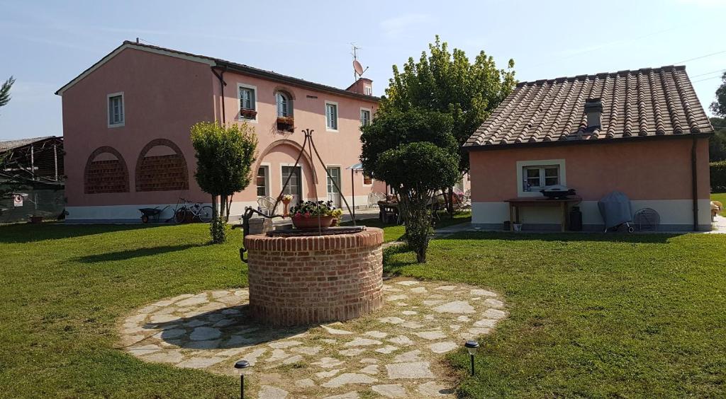 A garden outside Casal Sant'Elena