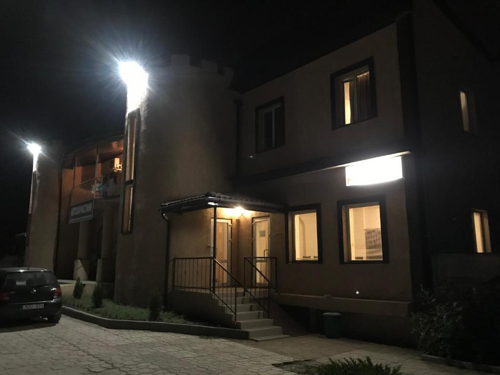 Budova, kde se penzion – hostinec nachází