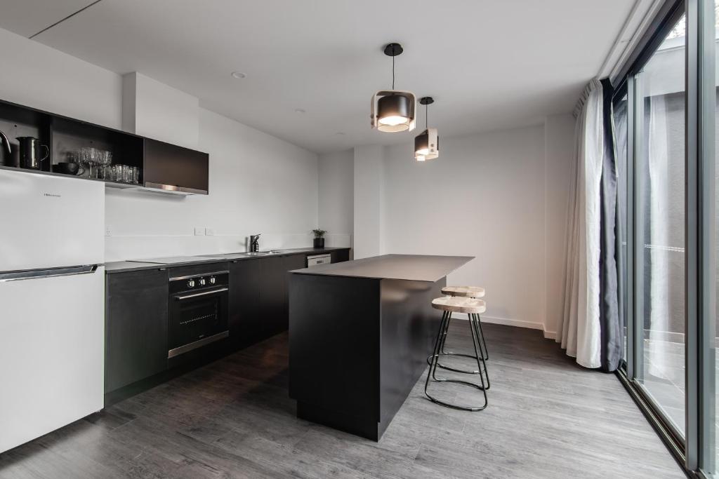 Change Overnight - Resim 31