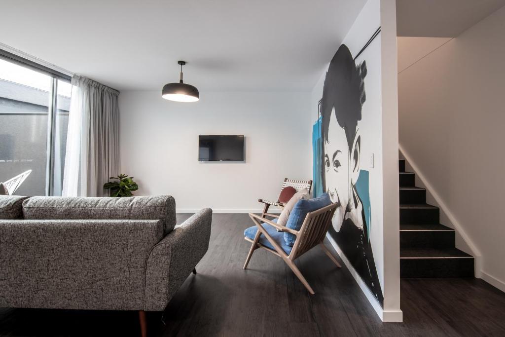 Change Overnight - Resim 30