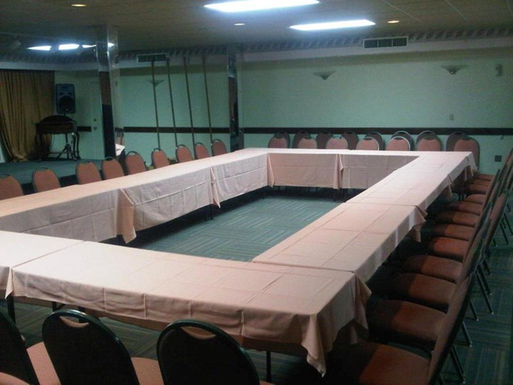 Konferenční prostory v ubytování Carl's Unique Inn & Conference Facilities