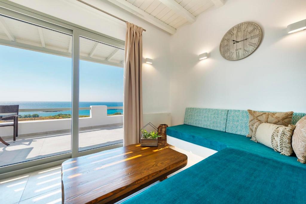 Гостиная зона в Aelion Villa