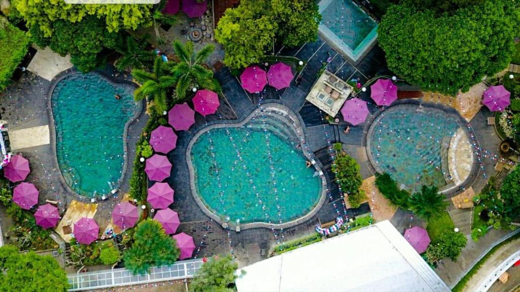 Bazén v ubytování Gracia Spa Resort Hotel nebo v jeho okolí