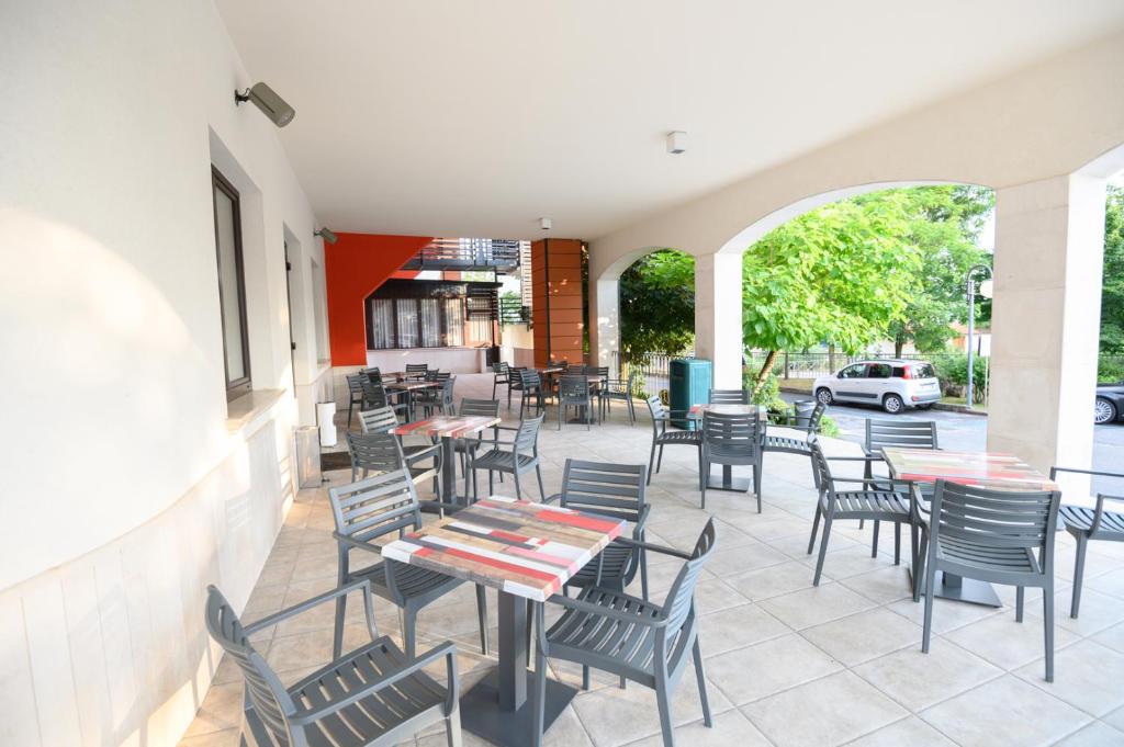 Restaurace v ubytování Bhotel