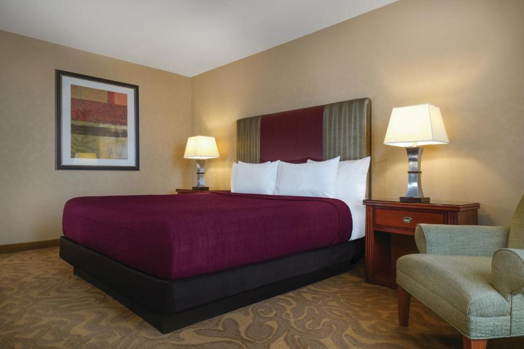 Ein Bett oder Betten in einem Zimmer der Unterkunft Circus Circus Hotel, Casino &amp; Theme Park