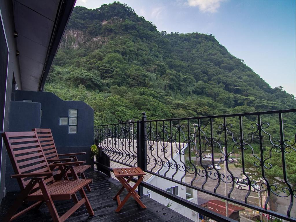 Nespecifikovaný výhled na hory nebo výhled na hory při pohledu z hotelu