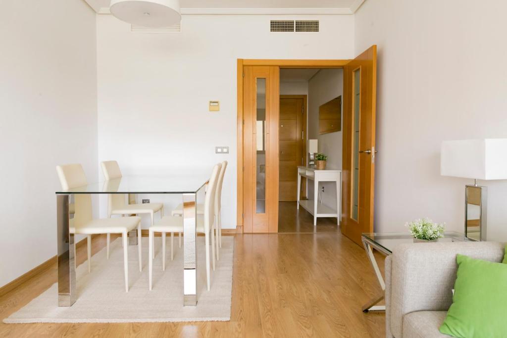 A seating area at Apartamento Málaga Litoral Beach II