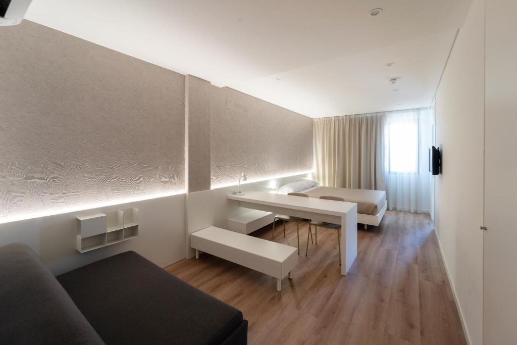 Hotel Las Terrazas - Basic Triple Room