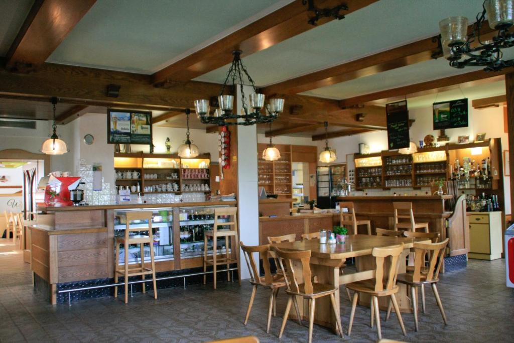 Lounge alebo bar v ubytovaní Genussgasthof Willenshofer