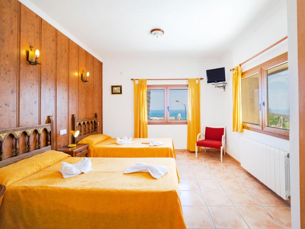 Postel nebo postele na pokoji v ubytování Villa Cala Torta Na Lluny by Interhome