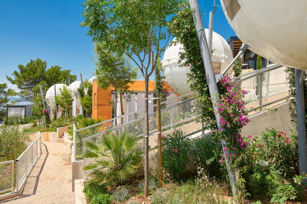 Zahrada ubytování Medora Orbis Mobile Homes & Glamping