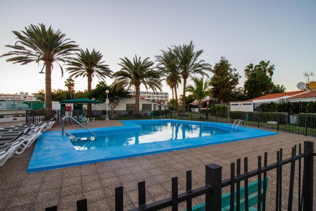 Flatguest Bonn pool terrace bbq, San Bartolomé – Updated 2022 ...