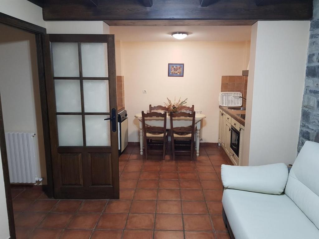 Kuchyň nebo kuchyňský kout v ubytování Apartamentos Casa Alcaire