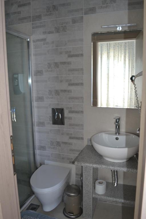 Dolphin Apartments 1 - 7