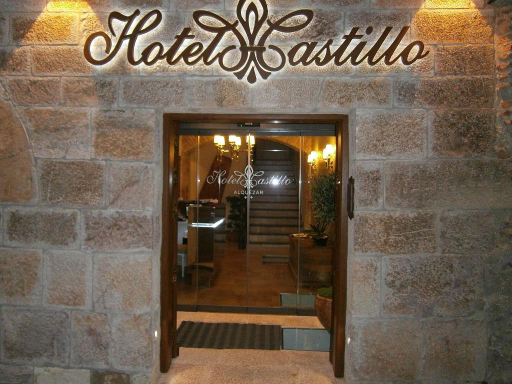 Fotografie z fotogalerie ubytování Hotel Castillo de Alquézar v destinaci Alquézar