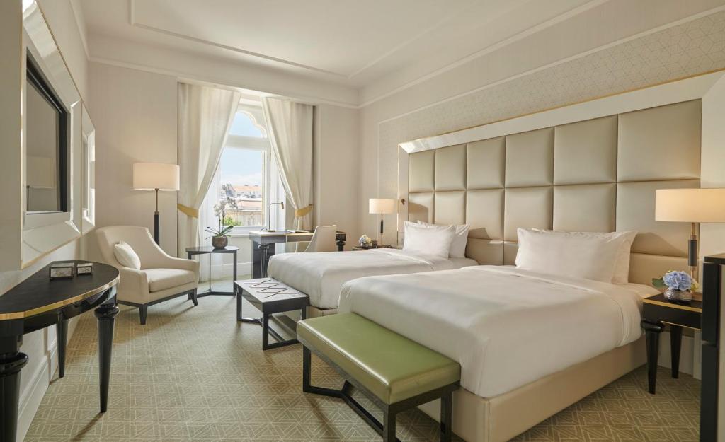 Párisi Udvar Hotel Budapest, part of Hyatt - Premium Twin Room With City View