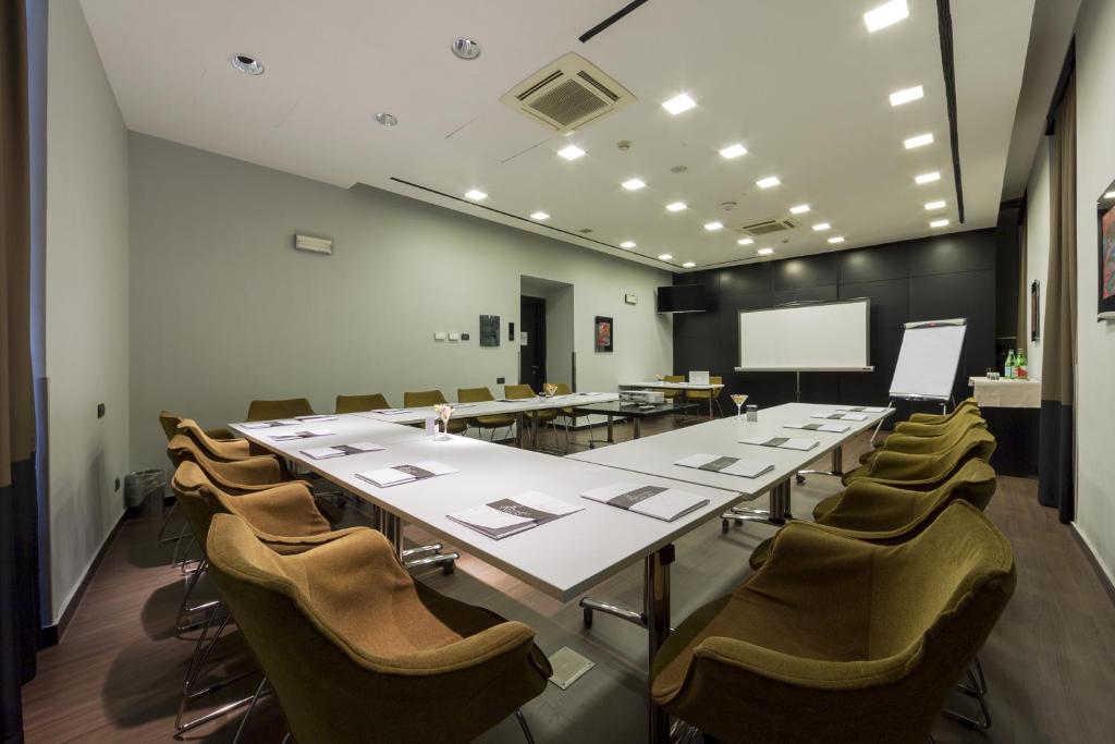 Palazzo Salgar - Resim 16