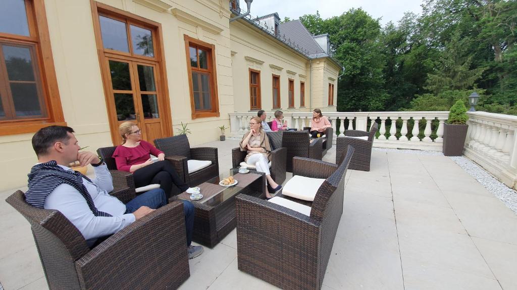Balkón alebo terasa v ubytovaní Főnix Wellness Resort