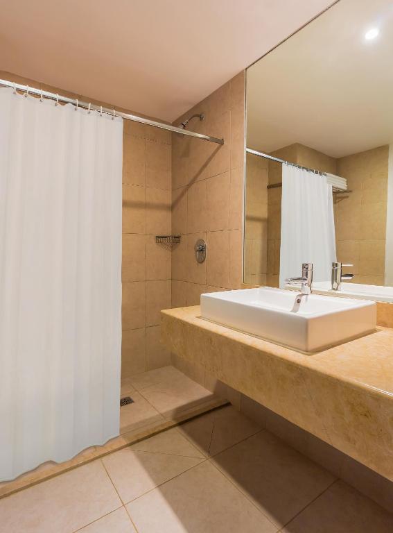 Koupelna v ubytování Hotel Yes Inn Nuevo Veracruz