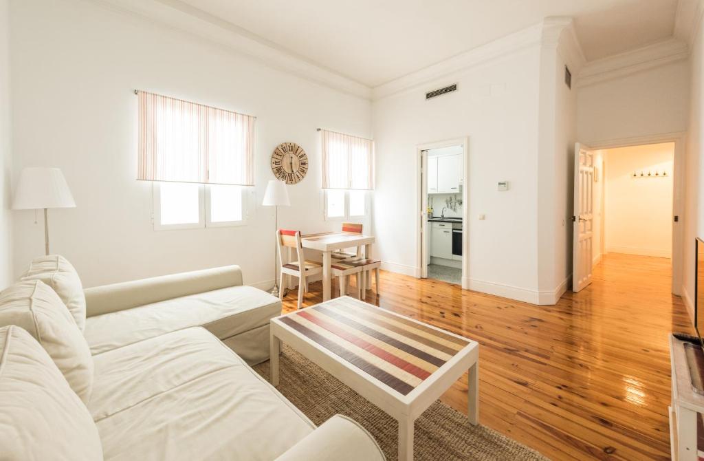 Apartamentos Alcalá - 9