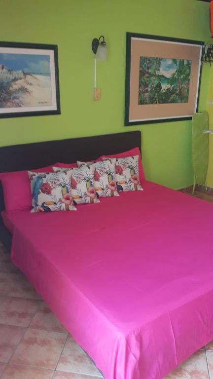 Cama ou camas em um quarto em Terrakota Apartments
