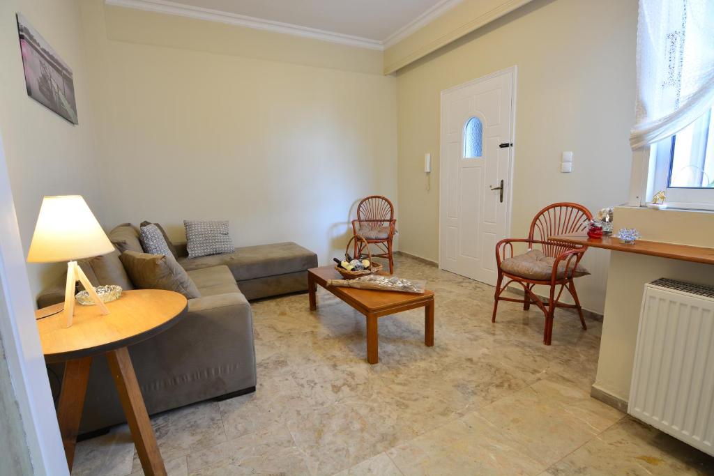 A seating area at Mara's Apartments