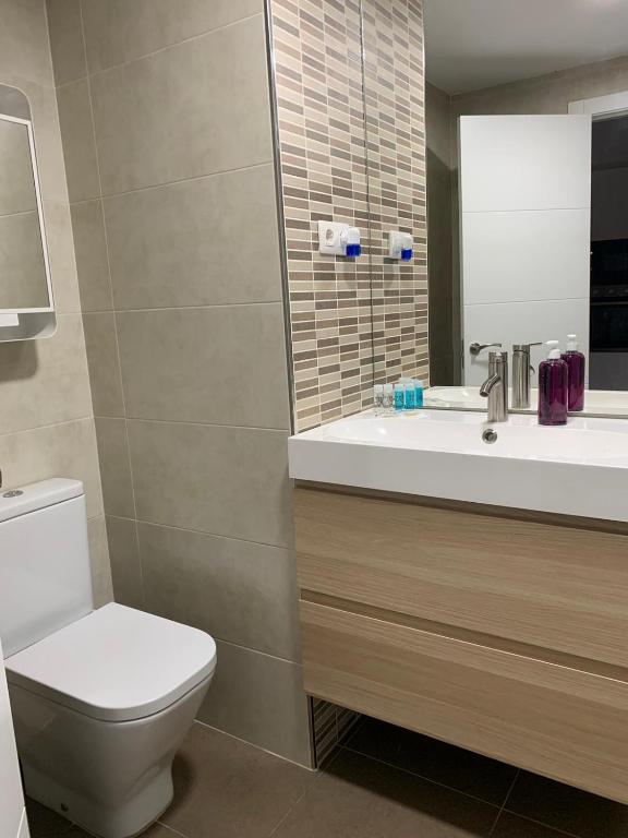 Kúpeľňa v ubytovaní Apartamentos Chinasolymar