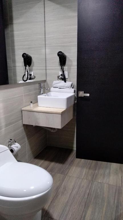 Koupelna v ubytování Hotel WLH Silver Corferias