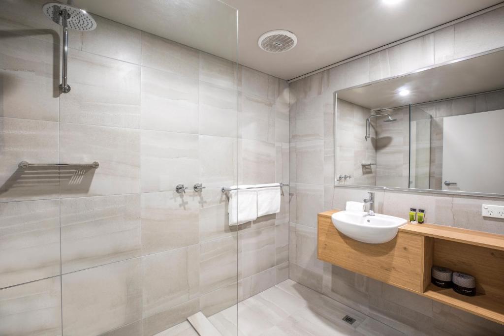 Nightcap at Excelsior Hotel - Resim 41