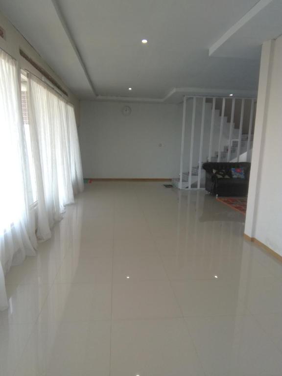 Syariah Runia villa - Villa De Tres Habitaciones