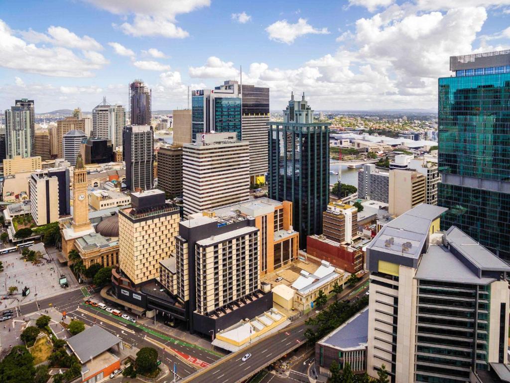 
A bird's-eye view of Pullman Brisbane King George Square
