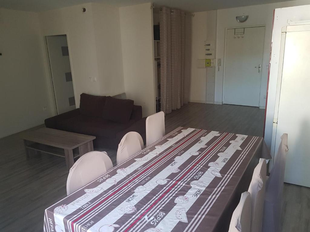 T3 centre Lourdes - Apartamento De Dois Quartos