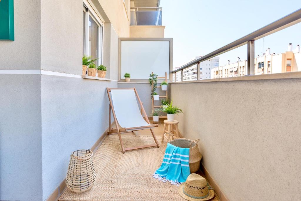 Balkón alebo terasa v ubytovaní Charming apartment on the beach - Pool and parking
